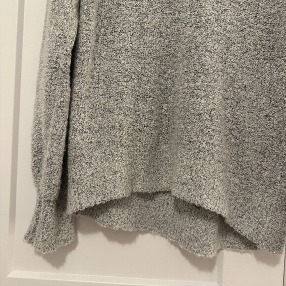 Old Navy Grey Knit Pullover Crewneck Sweater Size Small Women’s - Picture 2 of 10